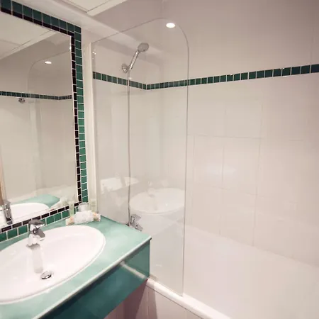 Western Astoria מלון 3*